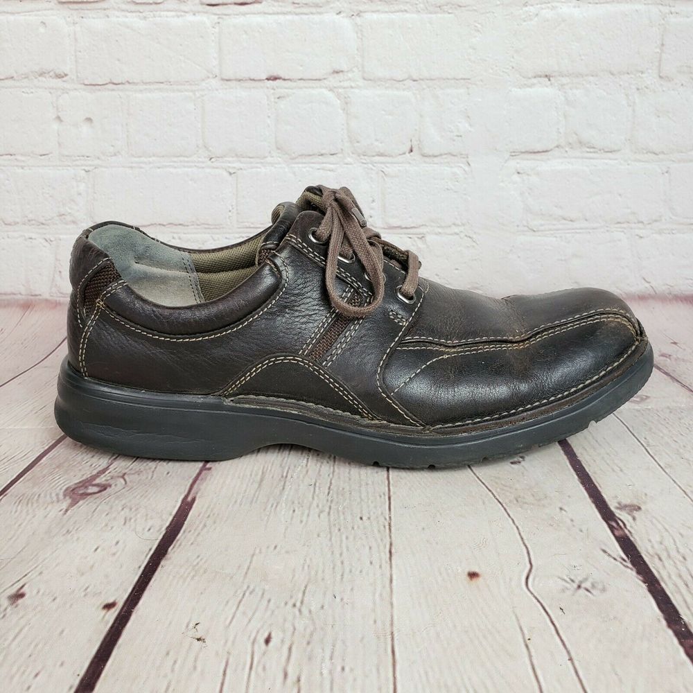 Clarks Leather Casual Lace Up Oxfords Sneakers